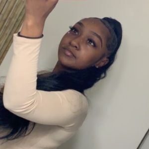 Meet your Posher, Tesha